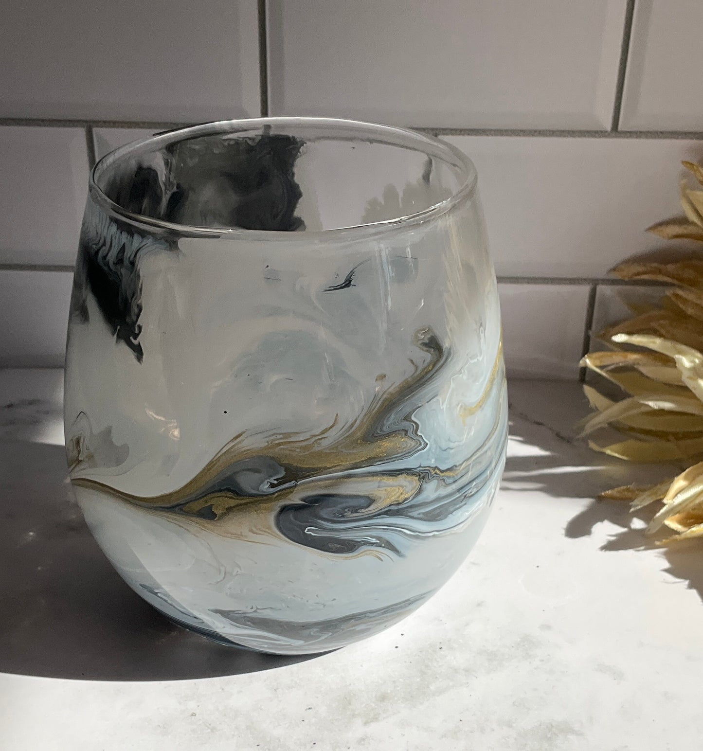Gold, Black & White Stemless Wine Glass