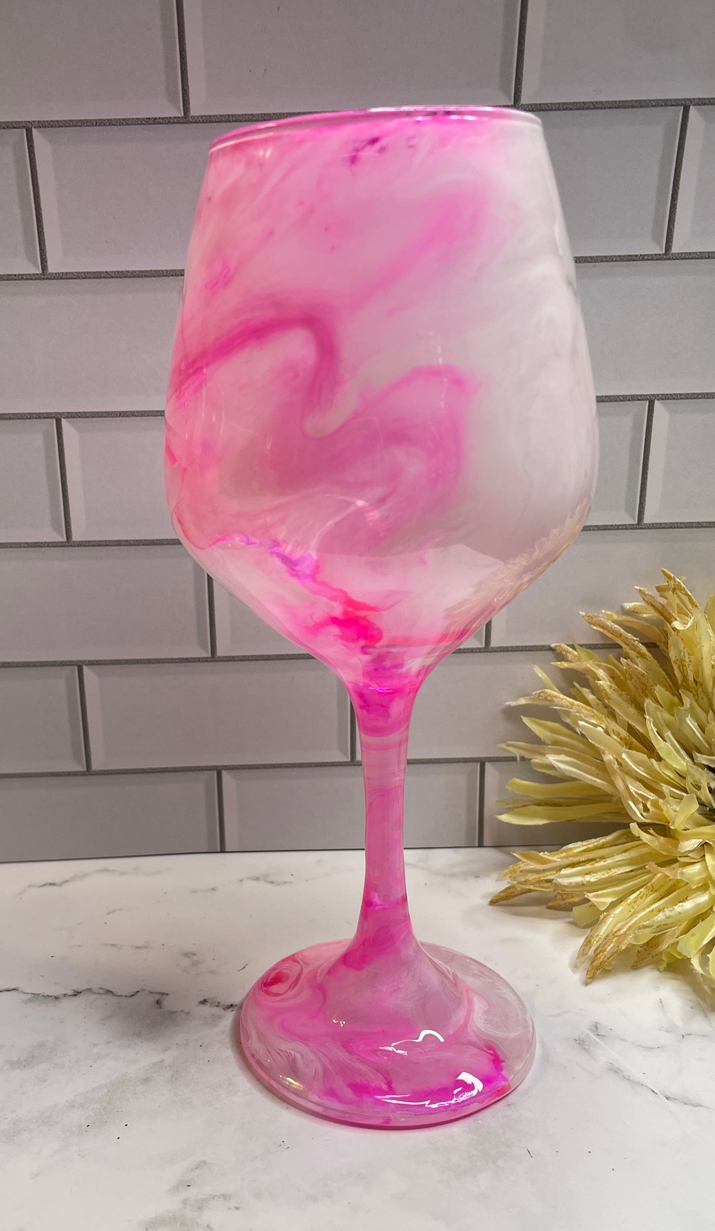 Wide Bubblegum Wine Glass