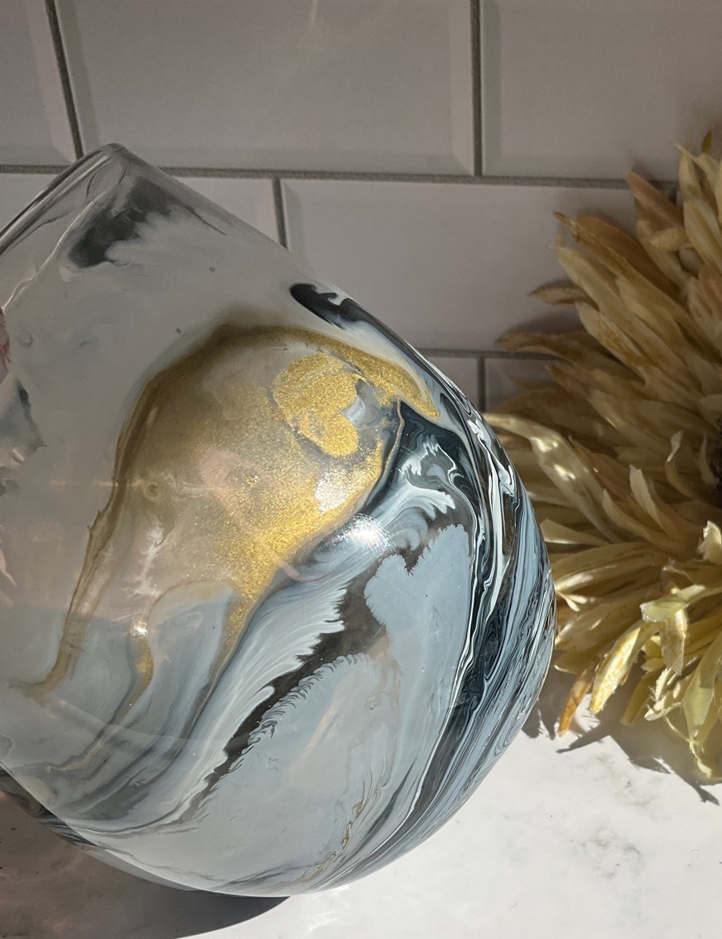 Gold, Black & White Stemless Wine Glass