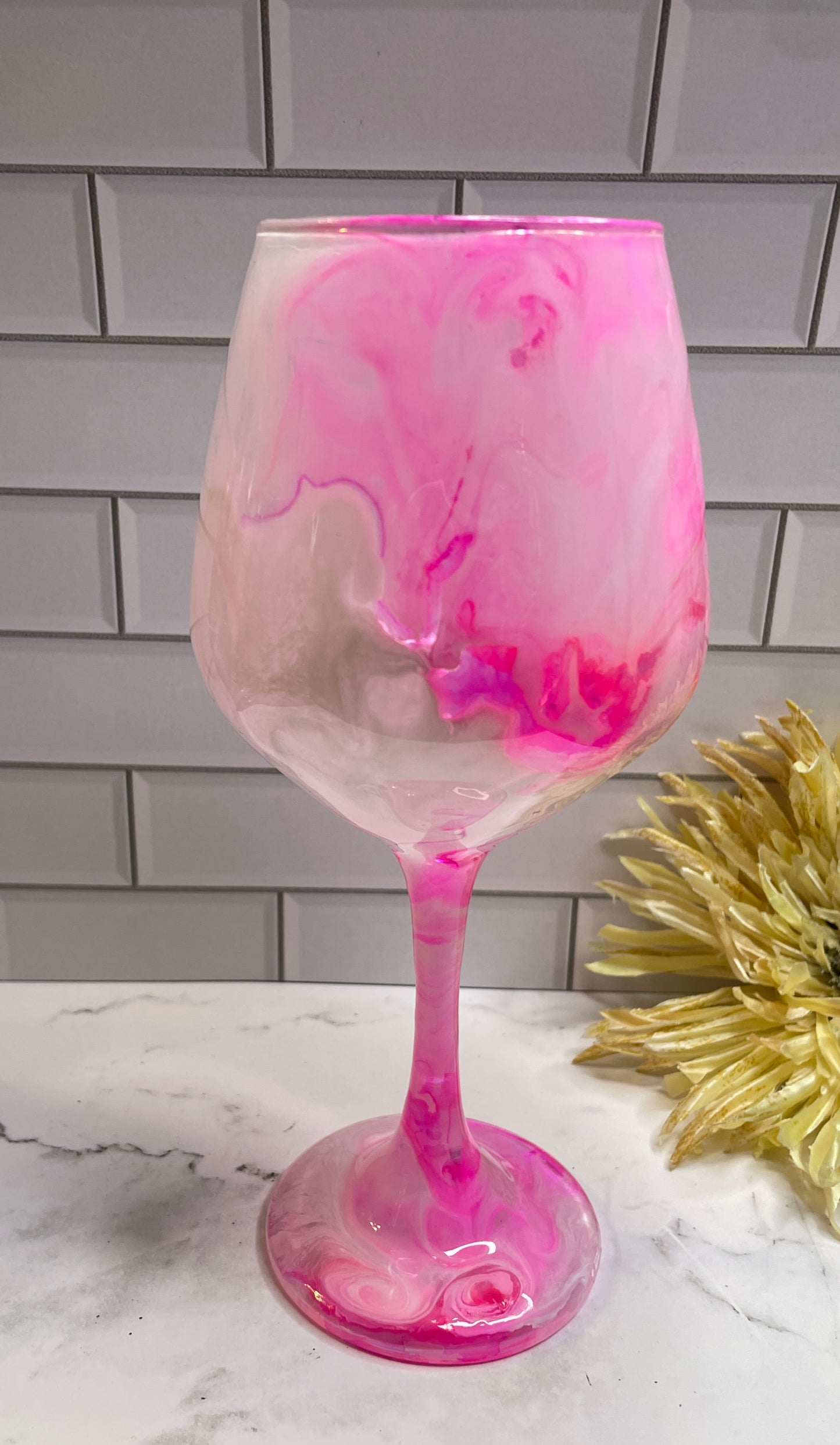 Wide Bubblegum Wine Glass